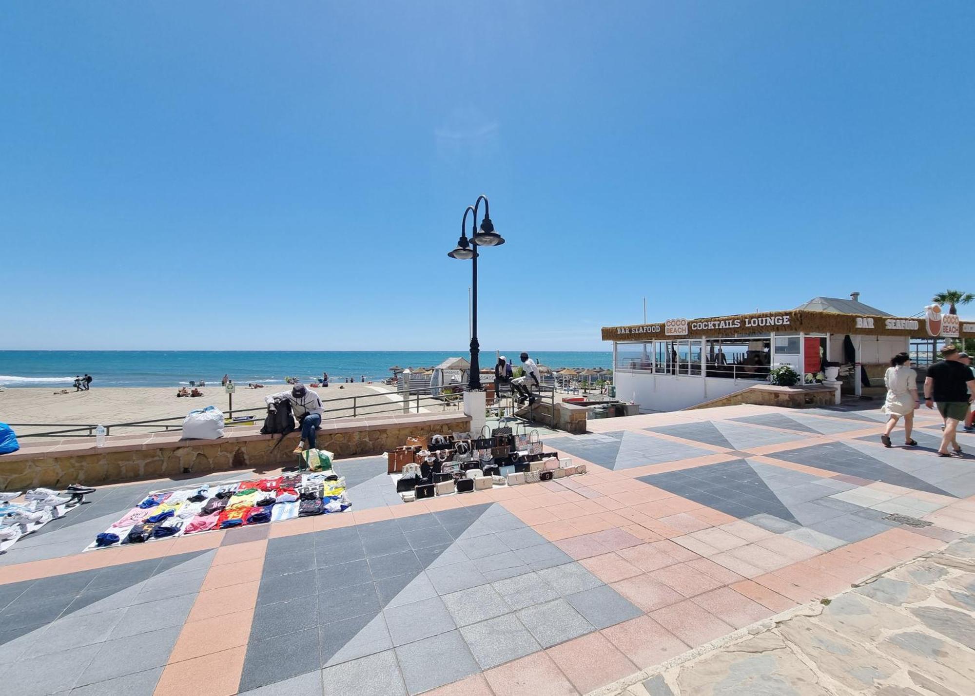 Tinoko Apartament In La Carihuela Beach Torremolinos Exterior foto