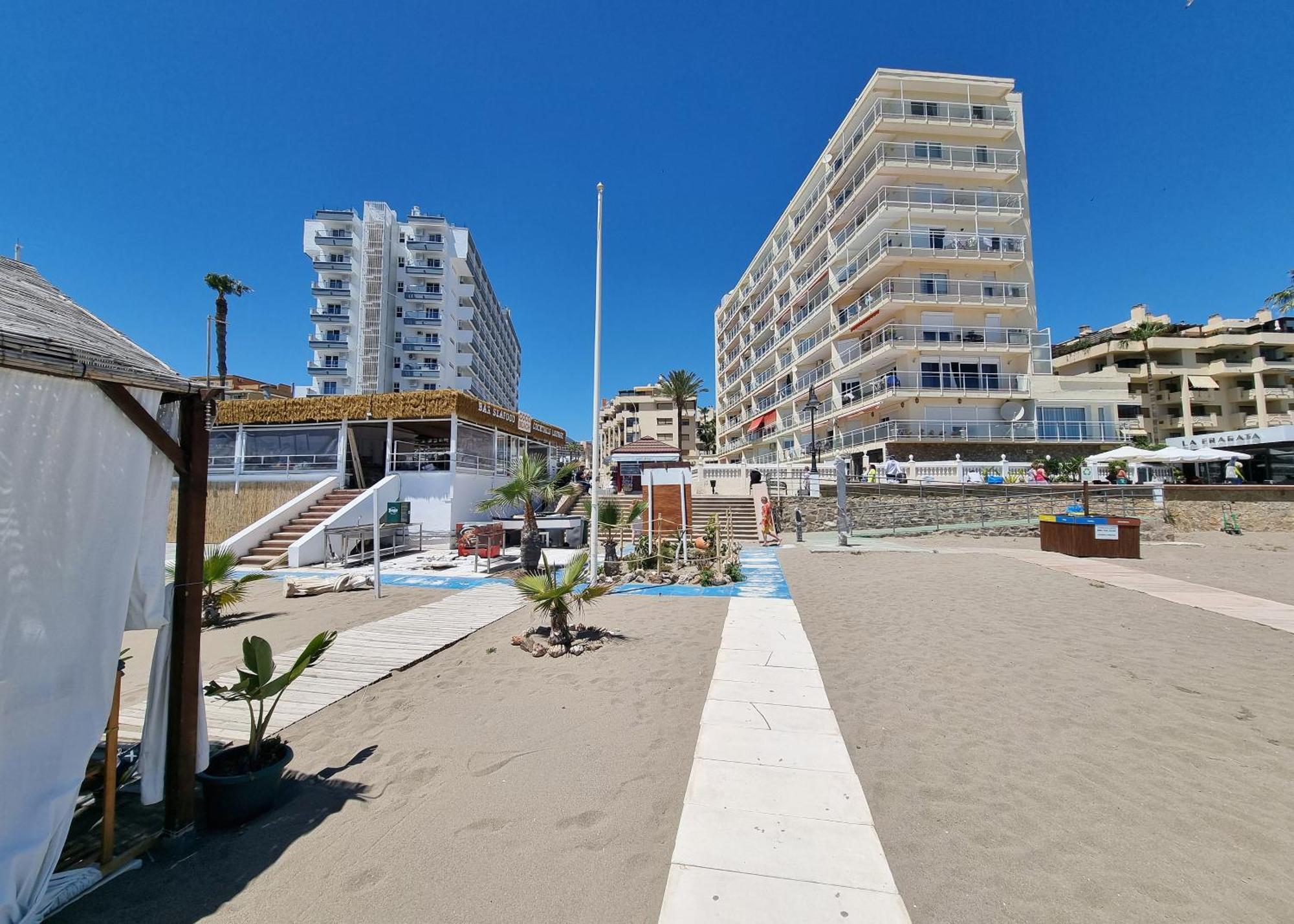 Tinoko Apartament In La Carihuela Beach Torremolinos Exterior foto